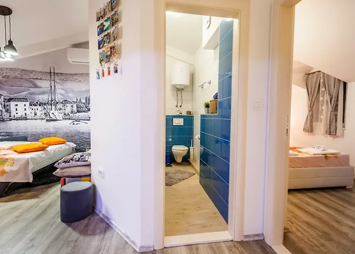 Διαμέρισμα Mb *