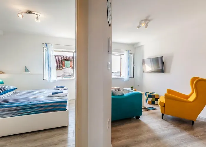 Διαμέρισμα Mb