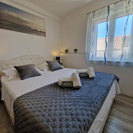 Apartment Mb